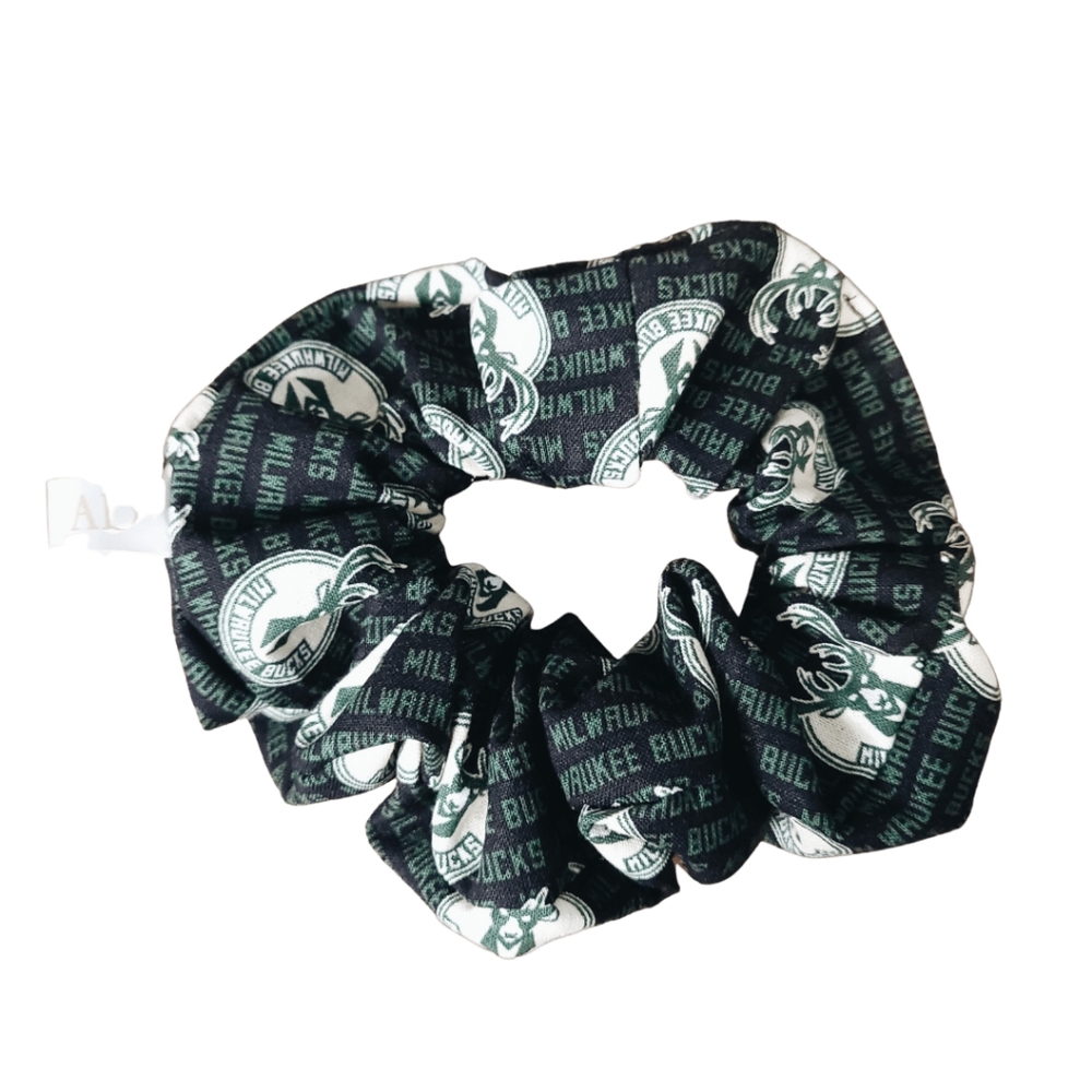 COPY - Milwaukee Bucks Hair Scrunchie [LARGE]